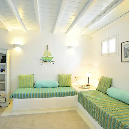 Polymnia * Ornos (Mykonos)